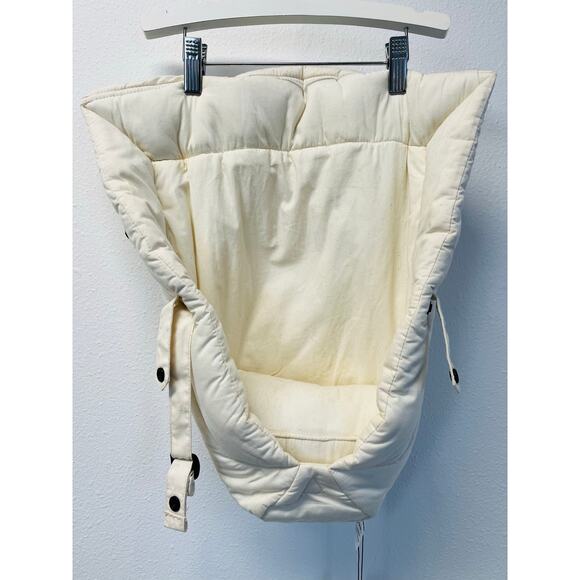 Ergobaby Infant Insert - Picture 1 of 4